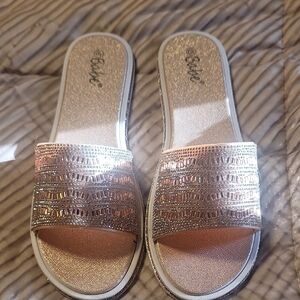 Babe Women's Shimmering Gold Slide Sandals